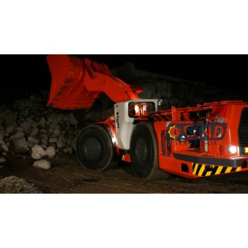 12.00 R20 20 173A2 Nokian Mine King L-5S T487630-4