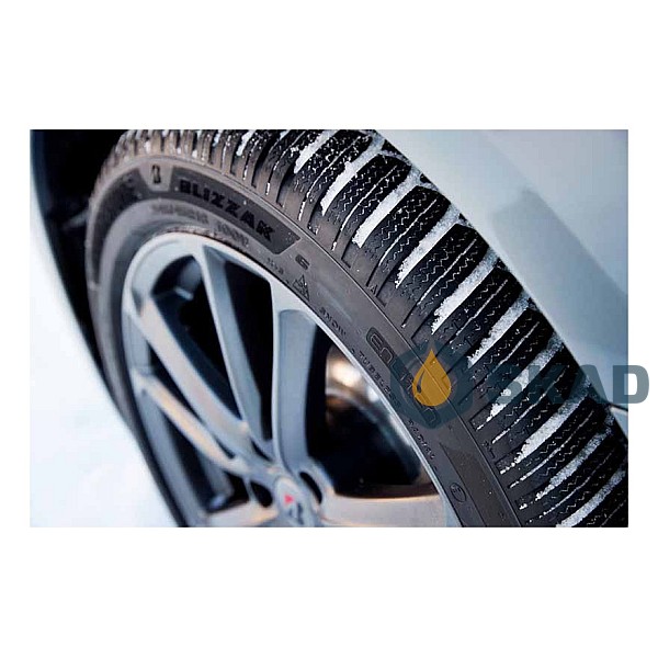 Зимние шины BRIDGESTONE Blizzak 6 215/50 R18 92V brg1923