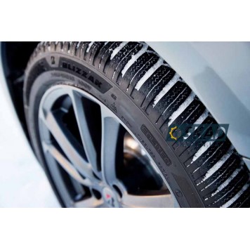 Bridgestone Blizzak 6 255/60 R17 110V XL зимняя шина-2