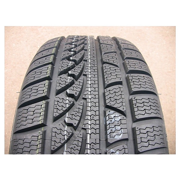Зимние шины Petlas Snowmaster W651 245/45 R17 99V XL pls212944