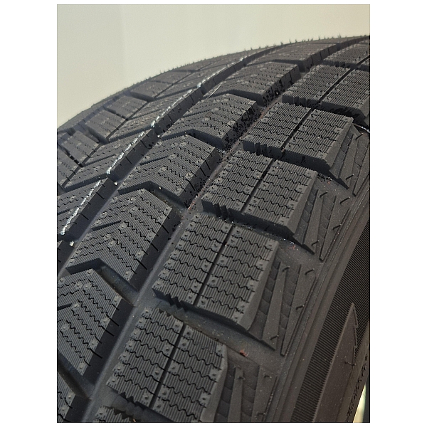 Зимние шины Warrior WR500 205/55 R16 91T XL ww853659